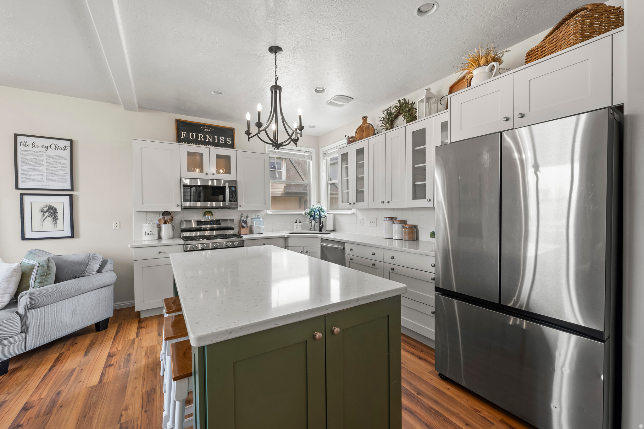 DAYBREAK - Residential