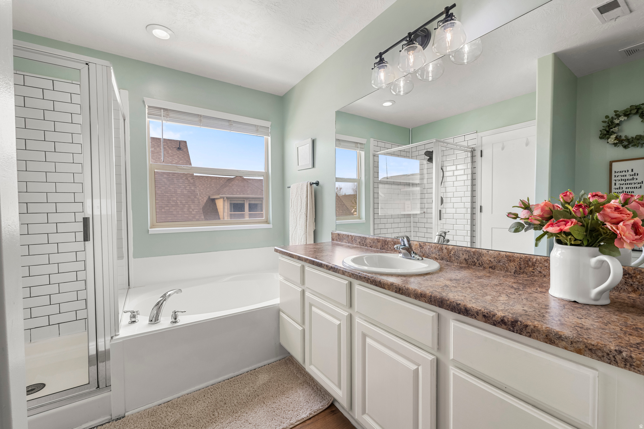 DAYBREAK - Residential