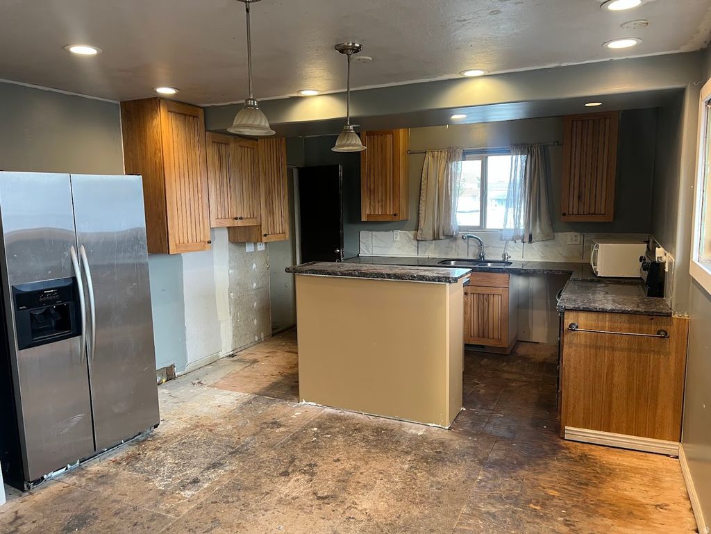 Photo of 3062 HADLEY CT, West Valley City, UT 84128 (MLS # 2142311)