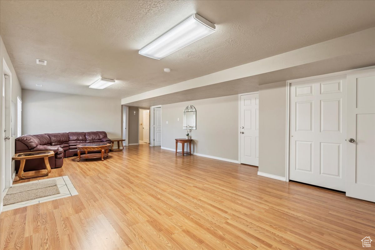 VALLEY FIELDS - Residential
