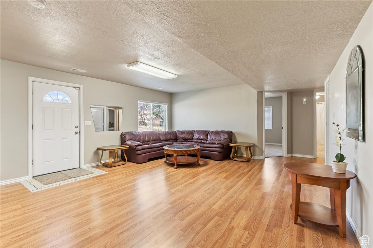 VALLEY FIELDS - Residential