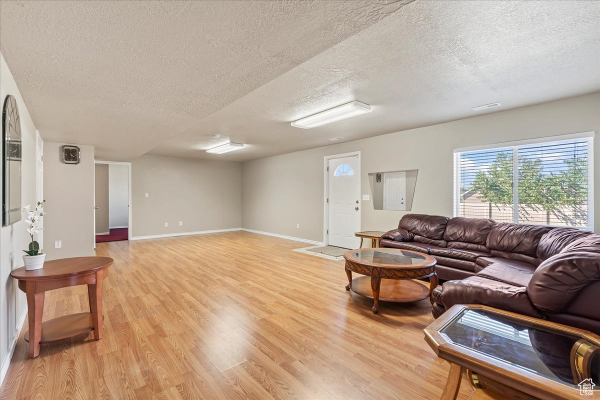 VALLEY FIELDS - Residential