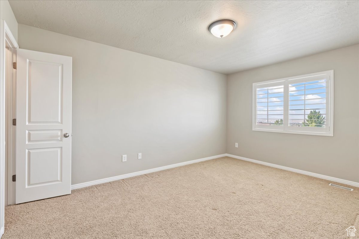 VALLEY FIELDS - Residential