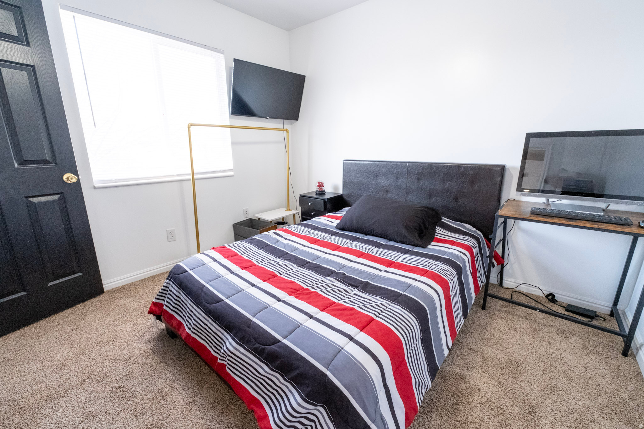 WOOD COVE - Residential