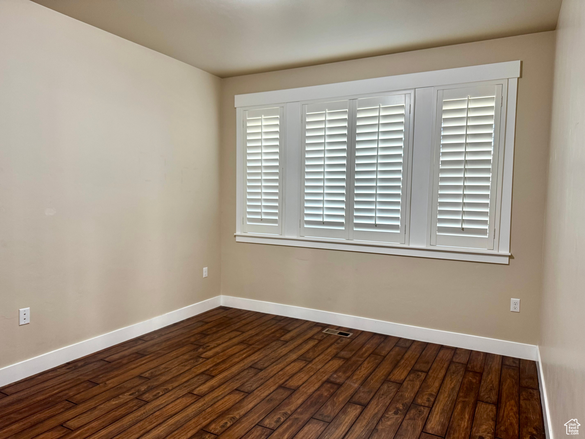 HERITAGE VILLAGE - Residential