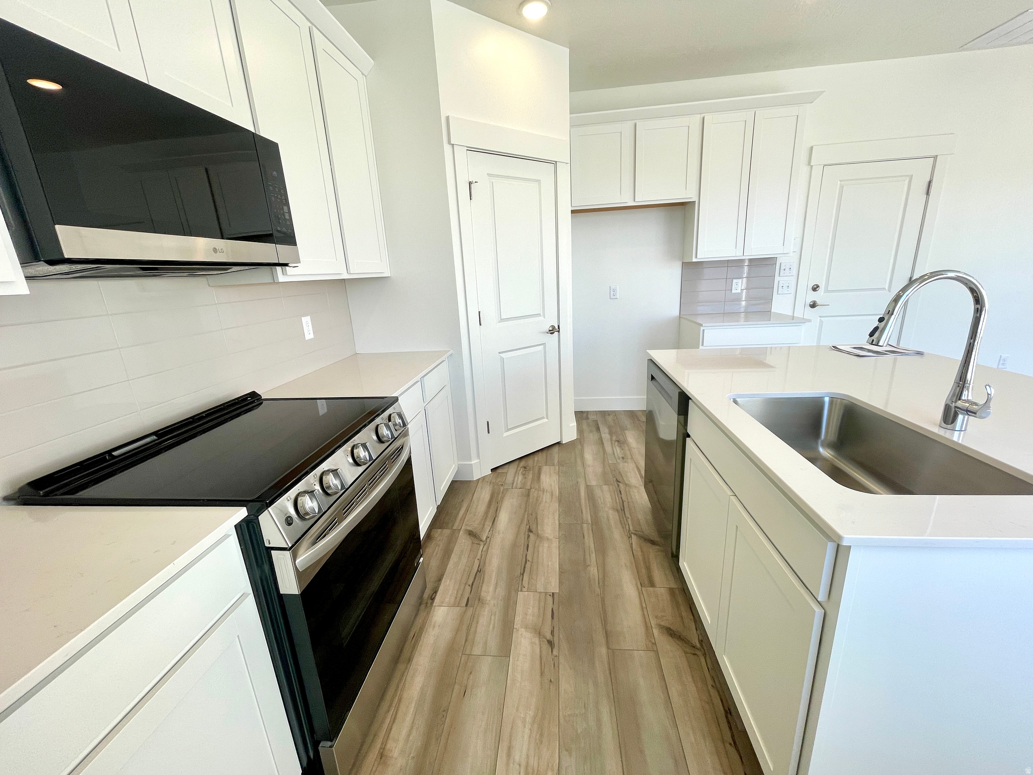 PIONEER MEADOWS - Residential