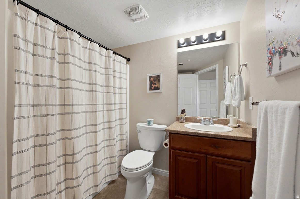 HILLCREST CONDO - Residential