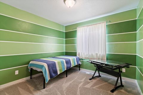 Tiny photo for 3176 N 1450 E, Layton, UT 84040 (MLS # 2137888)