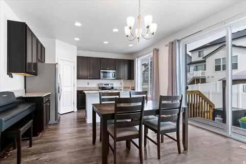 Tiny photo for 3176 N 1450 E, Layton, UT 84040 (MLS # 2137888)