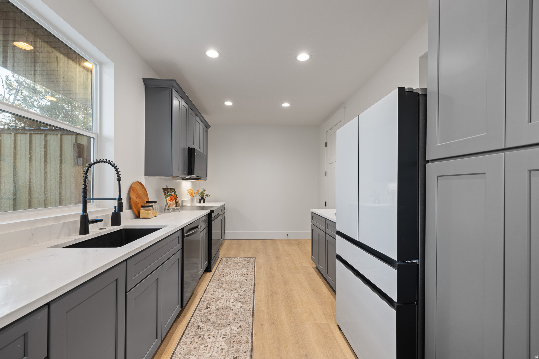 MAJESTIC HEI - Residential