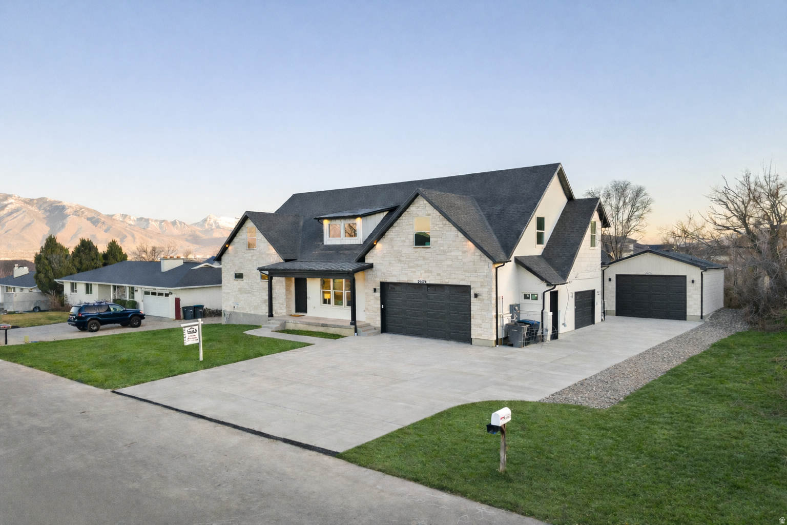 MAJESTIC HEI - Residential