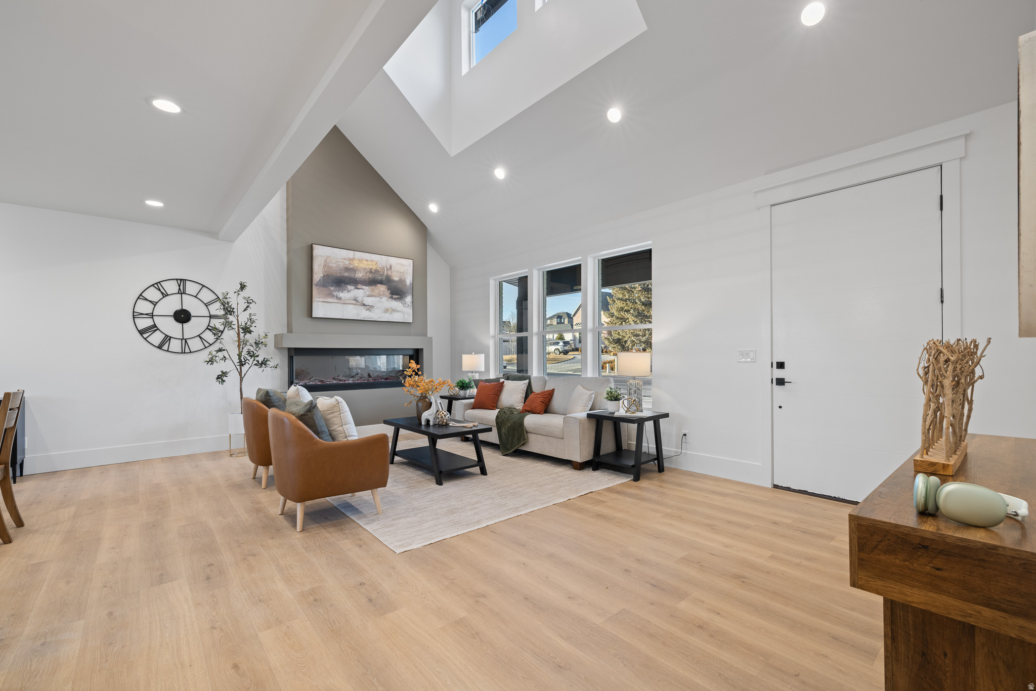 MAJESTIC HEI - Residential