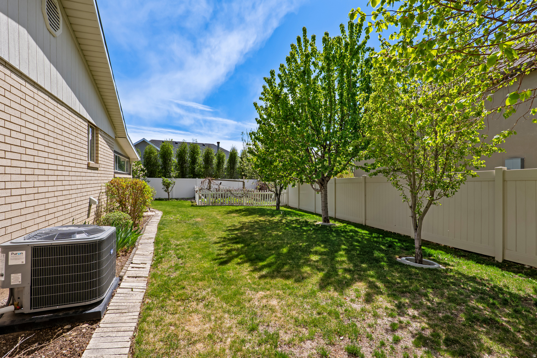 ROBINSON RANCH - Residential