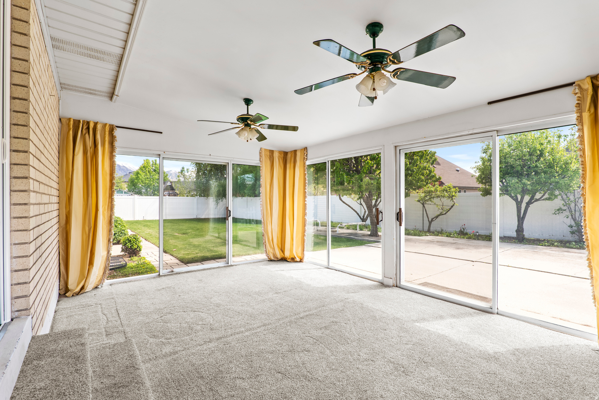 ROBINSON RANCH - Residential