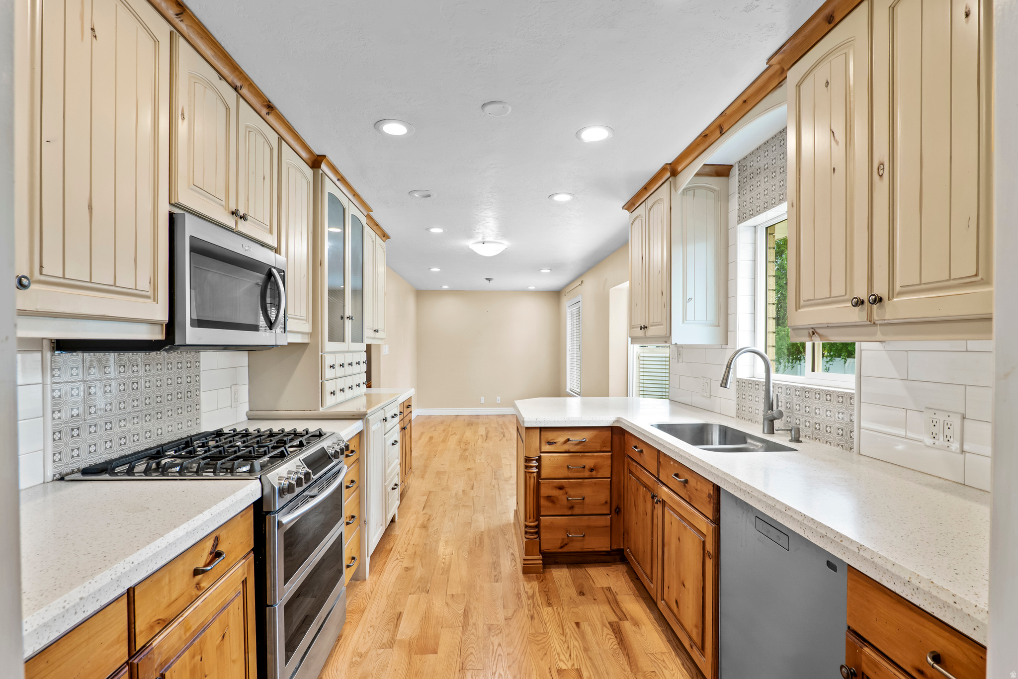 ROBINSON RANCH - Residential