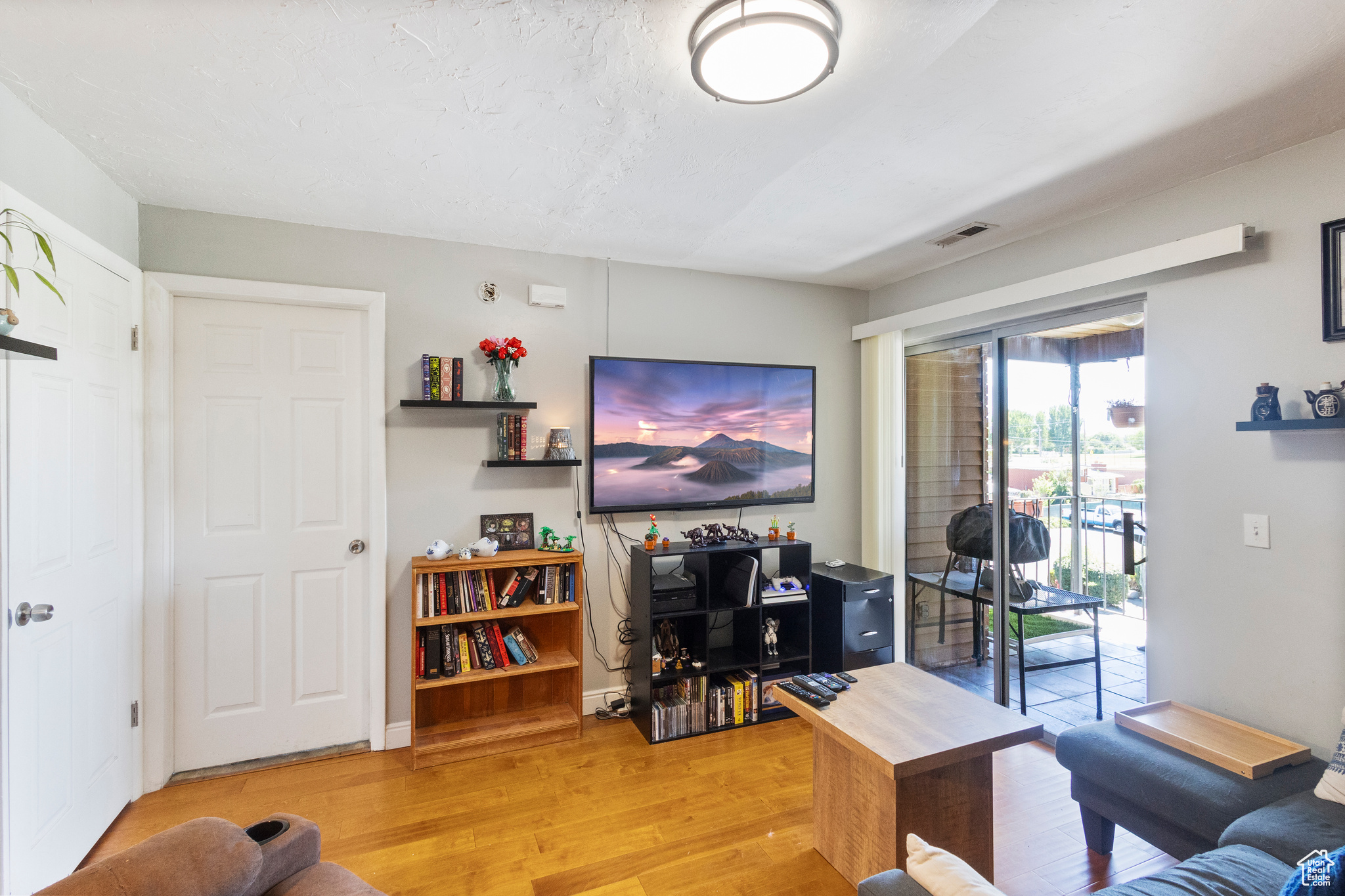 OAK MEADOWS - Residential