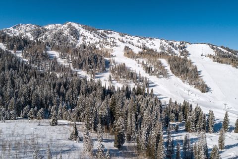 Tiny photo for 9407 E WILD CLEMATIS LN S, Salt Lake City, UT 84121 (MLS # 2027467)