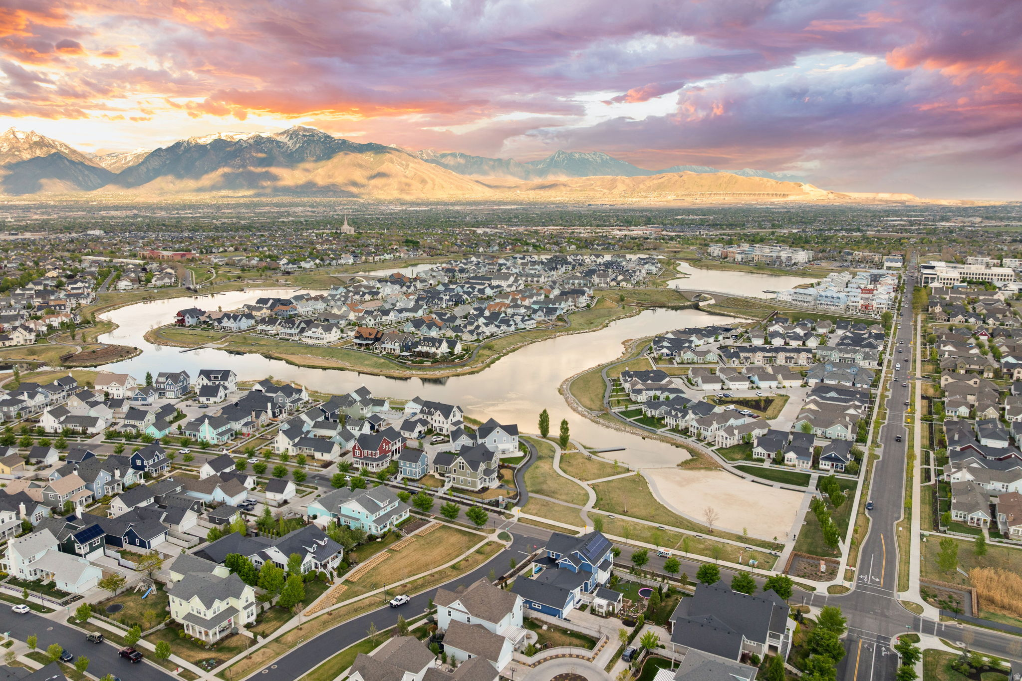 DAYBREAK - Residential