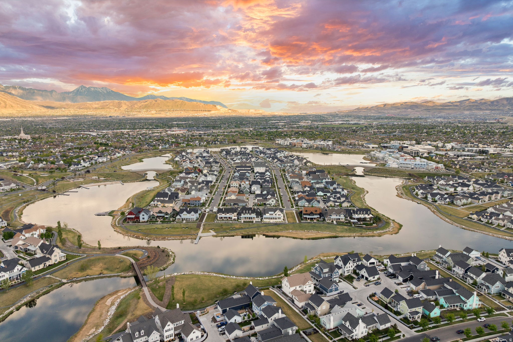 DAYBREAK - Residential