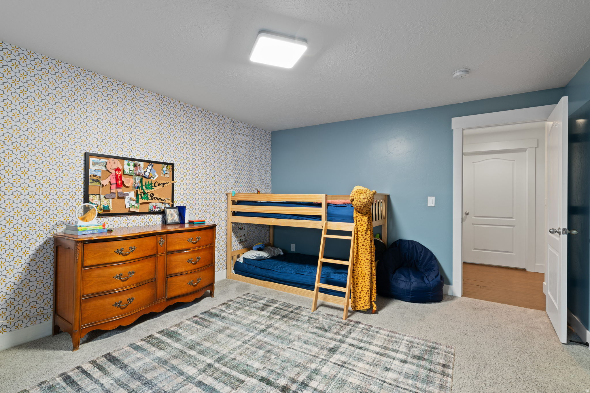 DAYBREAK - Residential