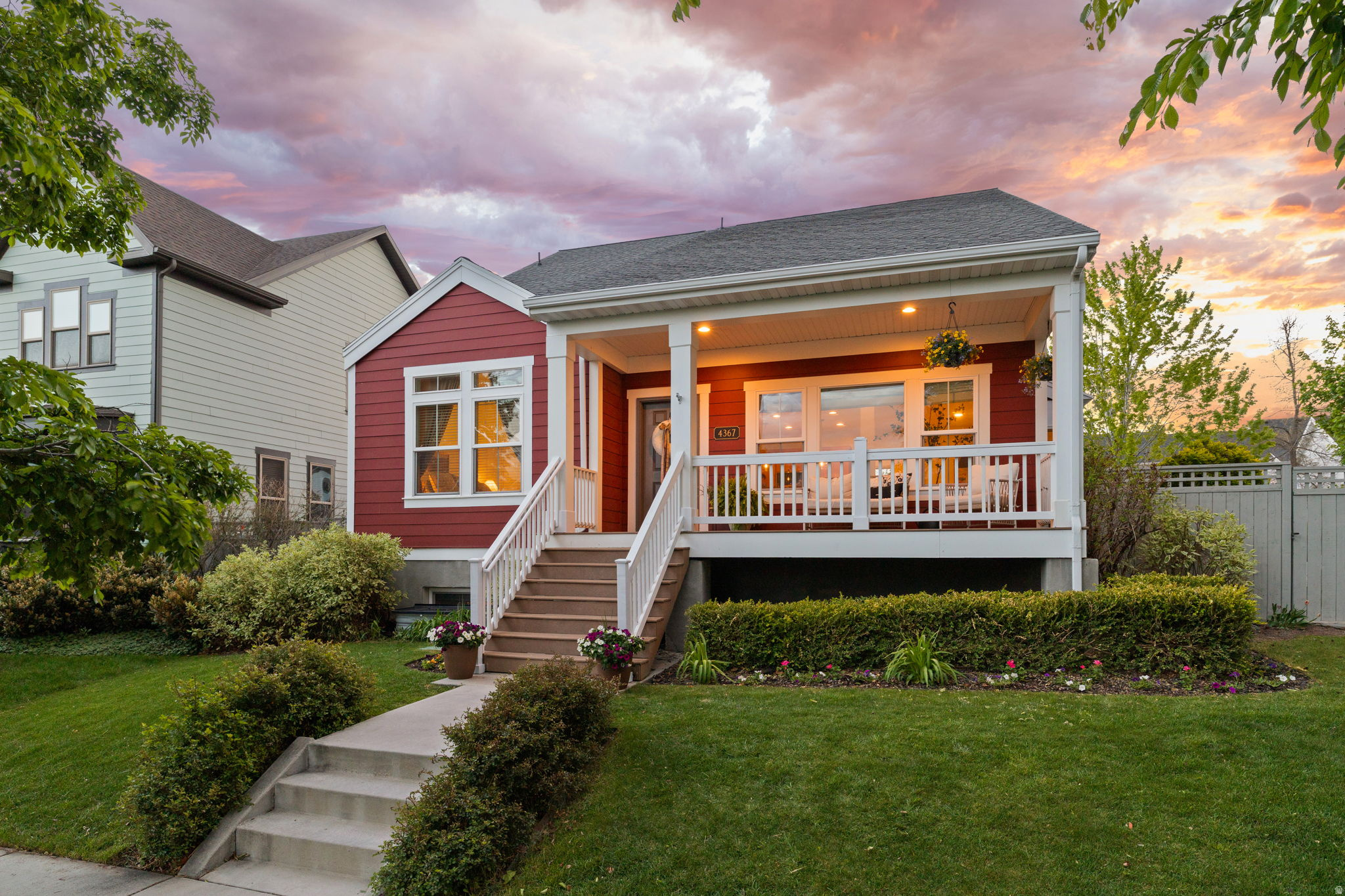 DAYBREAK - Residential