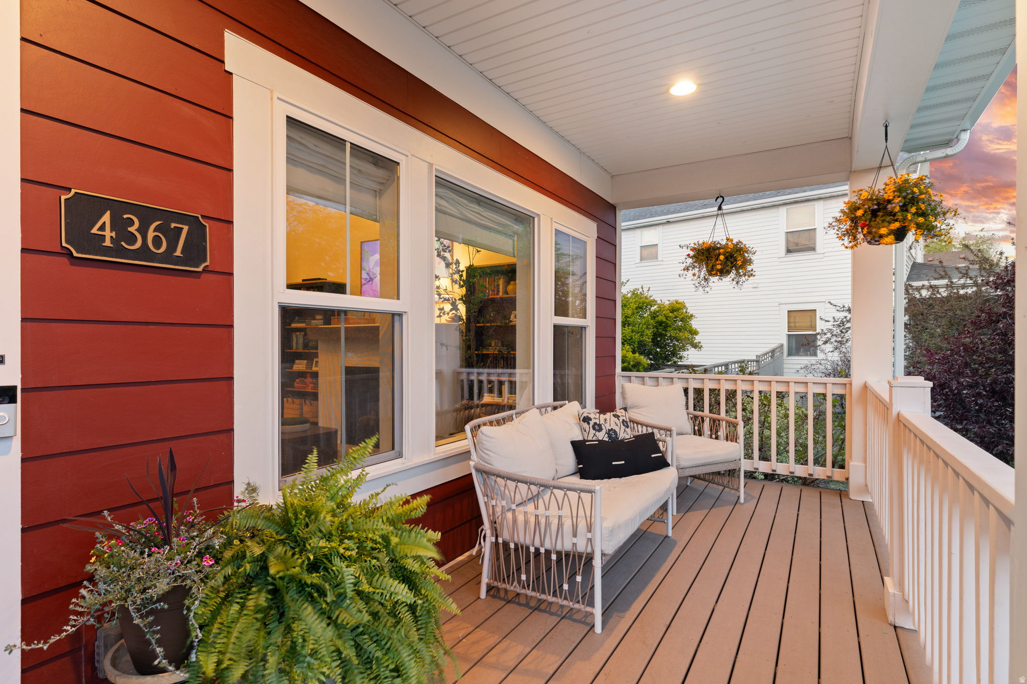 DAYBREAK - Residential