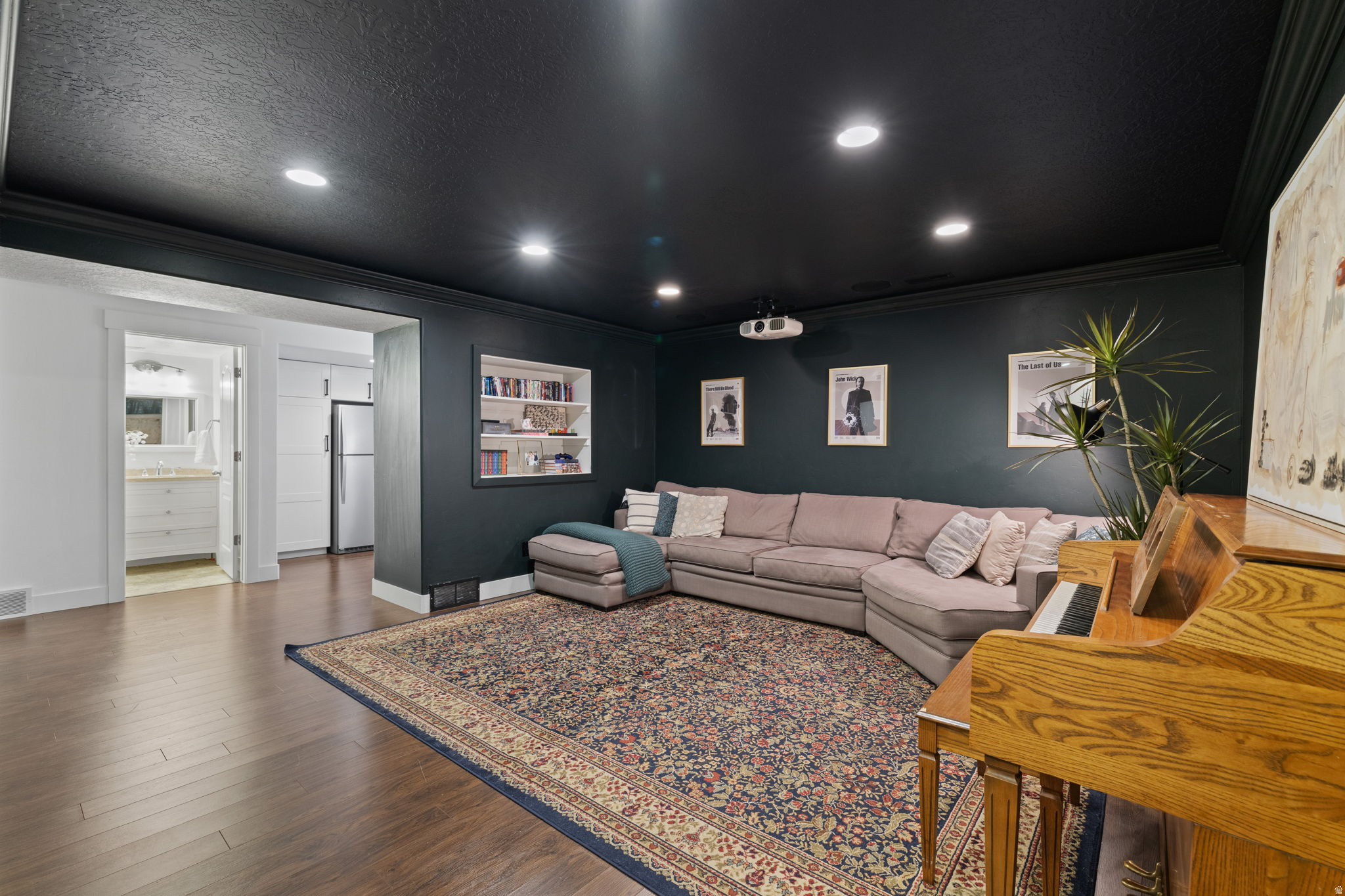 DAYBREAK - Residential