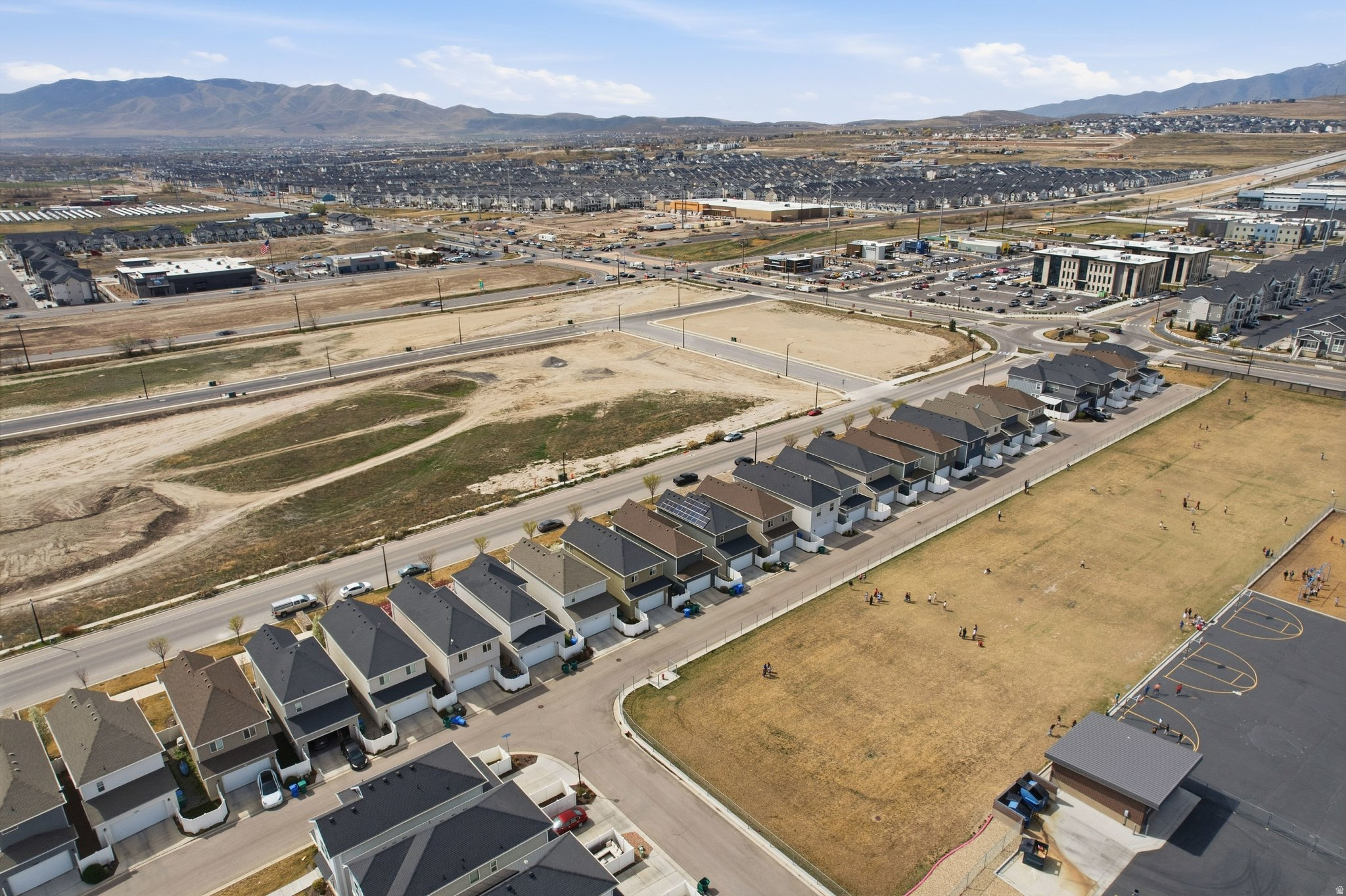 HOLBROOK FARMS - Residential