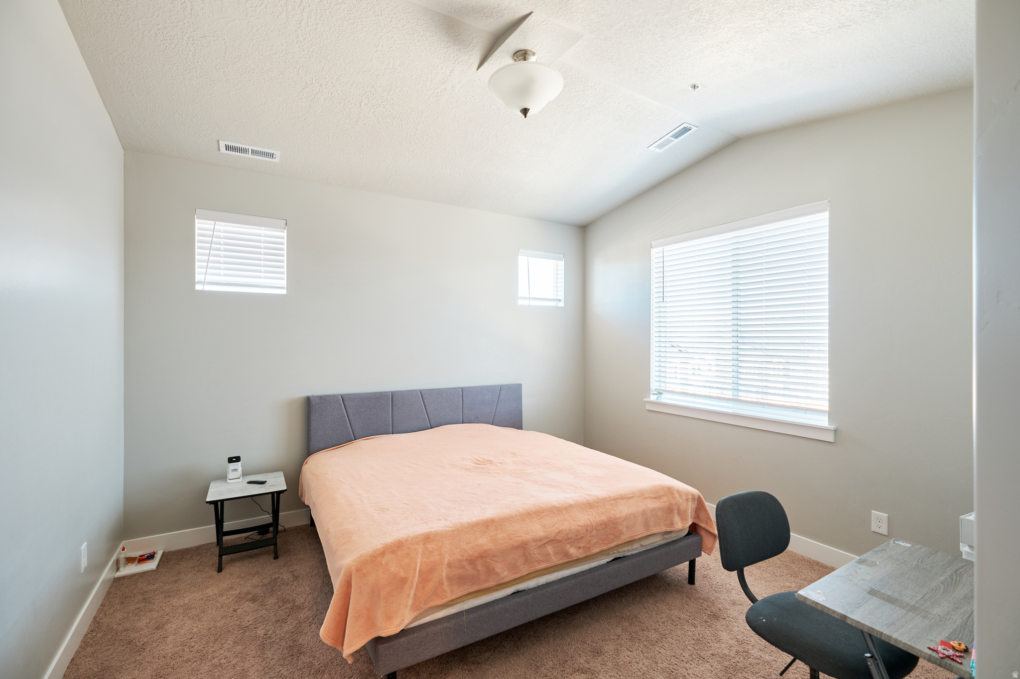 MOUNTAIN RIDGE - Residential