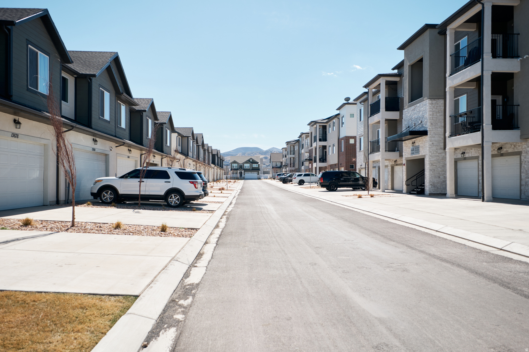 MOUNTAIN RIDGE - Residential