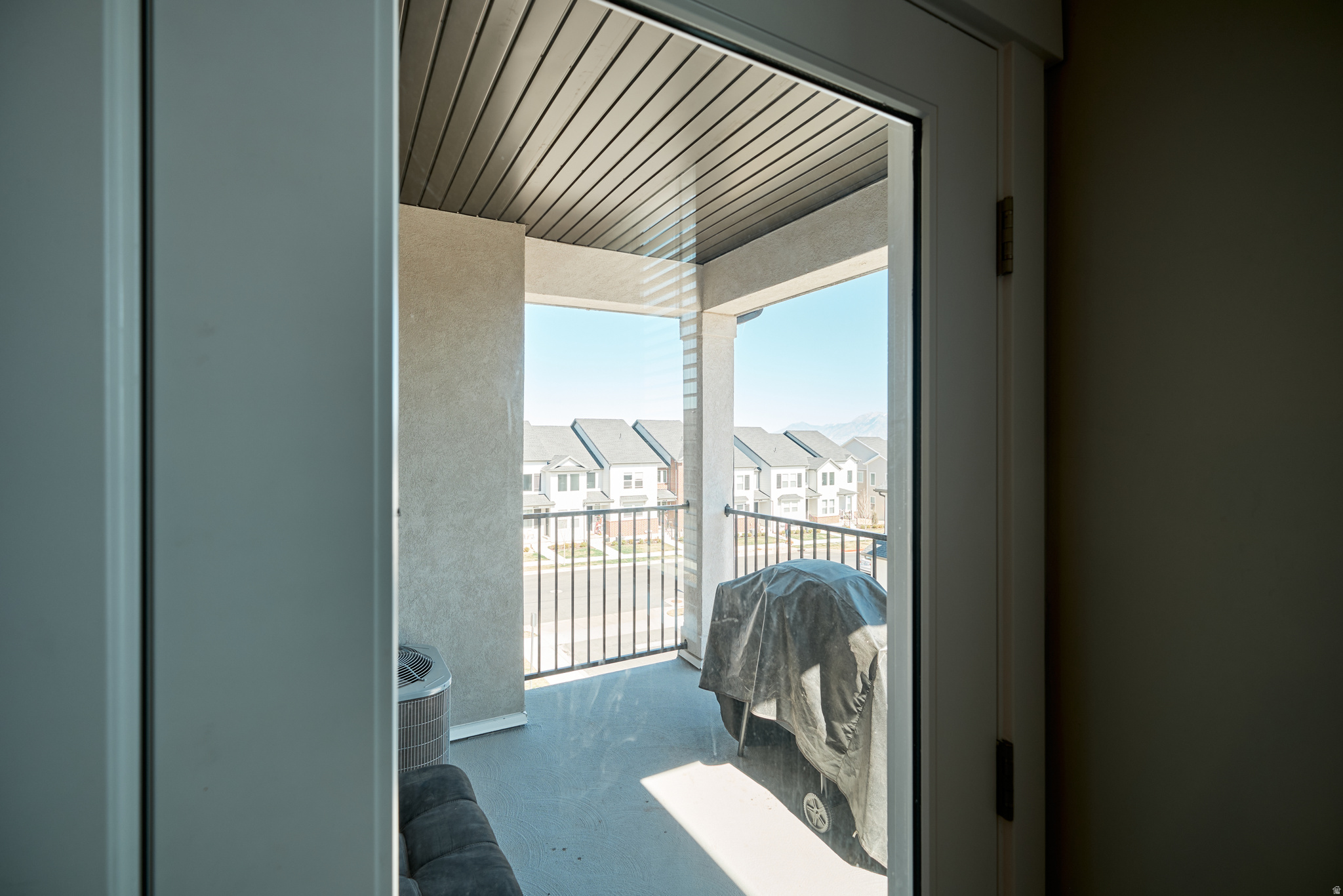 MOUNTAIN RIDGE - Residential