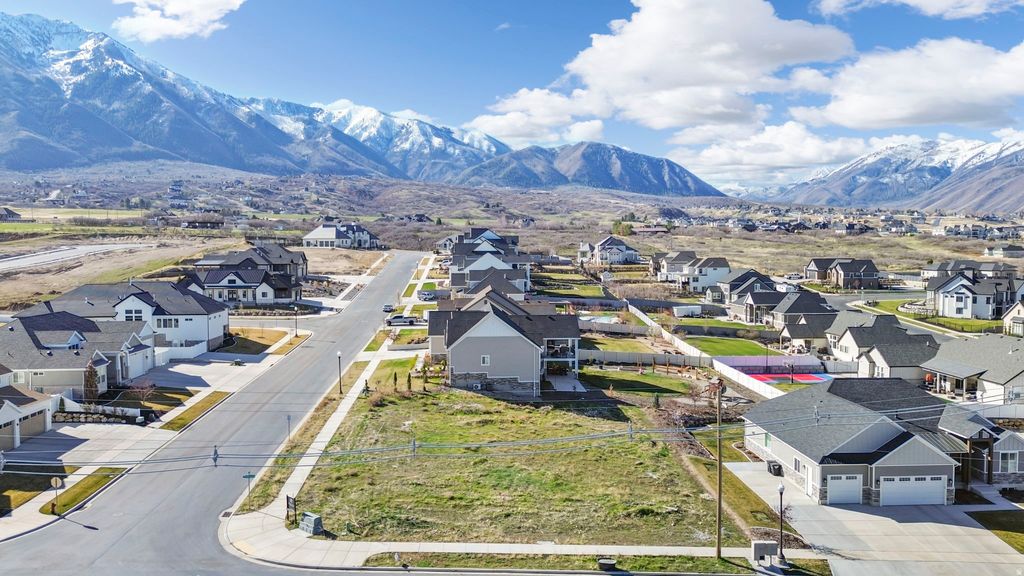 Photo of 1304 S 590 E, Salem, UT 84653 (MLS # 2145316)