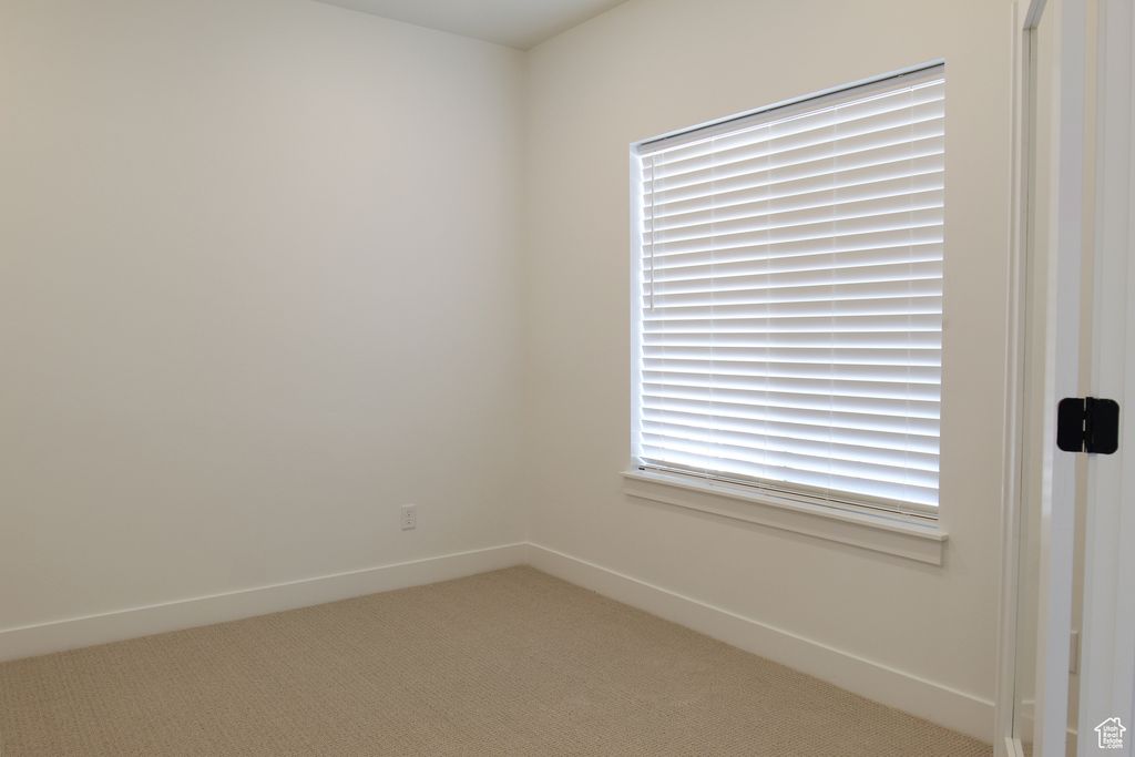 Photo of 650 E 2450 N, North Logan, UT 84341 (MLS # 2108970)