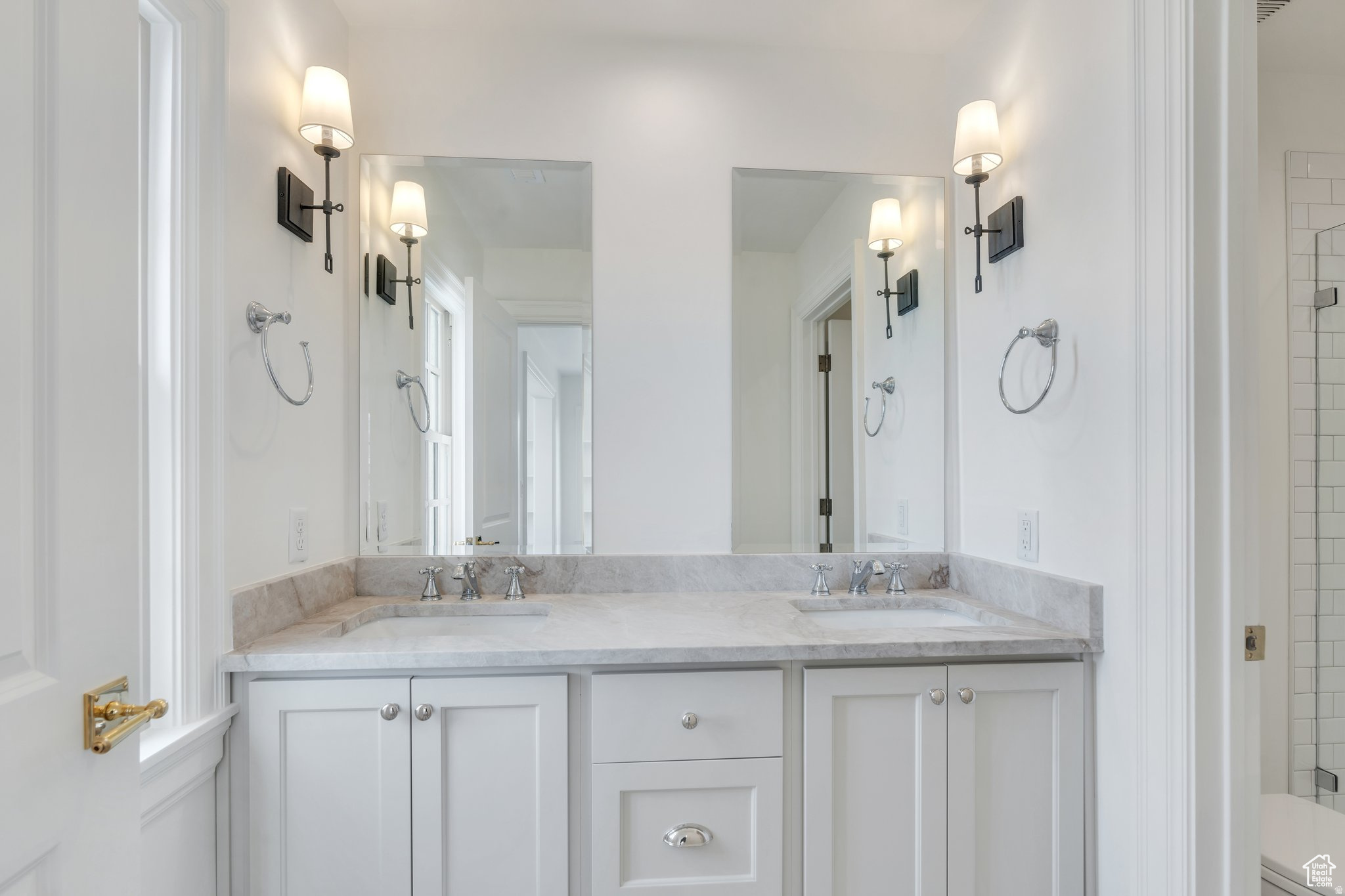 CAMDEN COMMONS - Residential