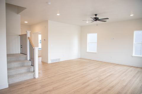 Tiny photo for 531 E 720 N LOT #2 N, Salem, UT 84653 (MLS # 2134135)