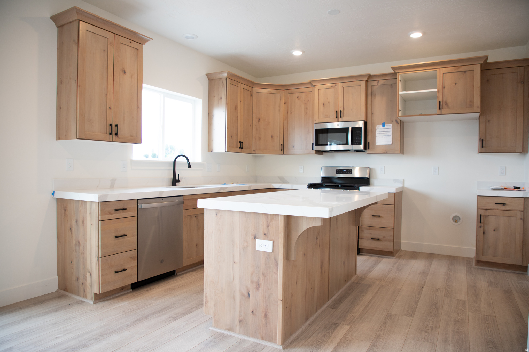 SALEM FIELDS - Residential