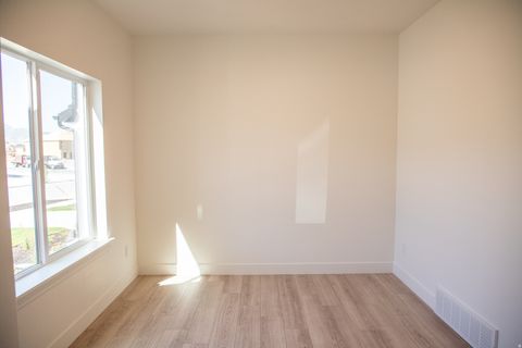 Tiny photo for 531 E 720 N LOT #2 N, Salem, UT 84653 (MLS # 2134135)