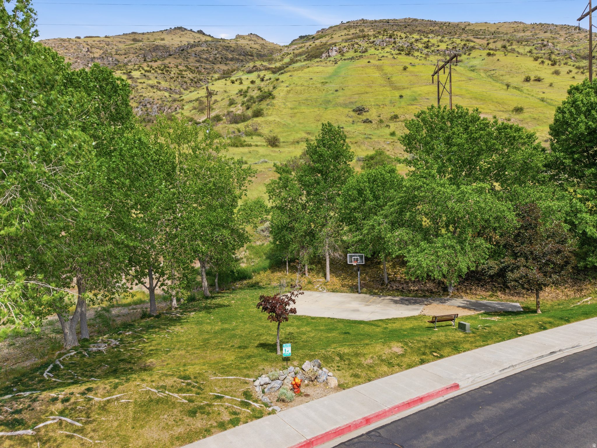 ALPINE BROOK - Residential