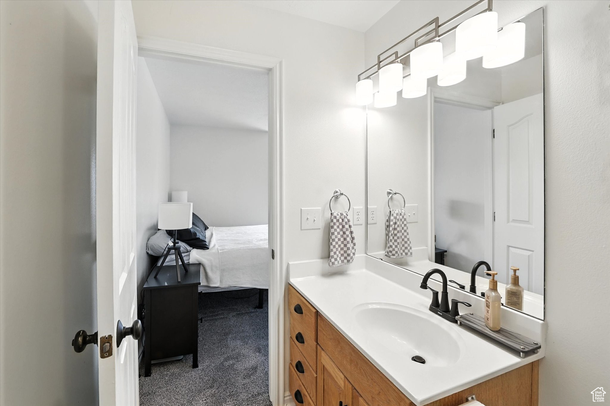 HIGHLAND ESTATES - Residential