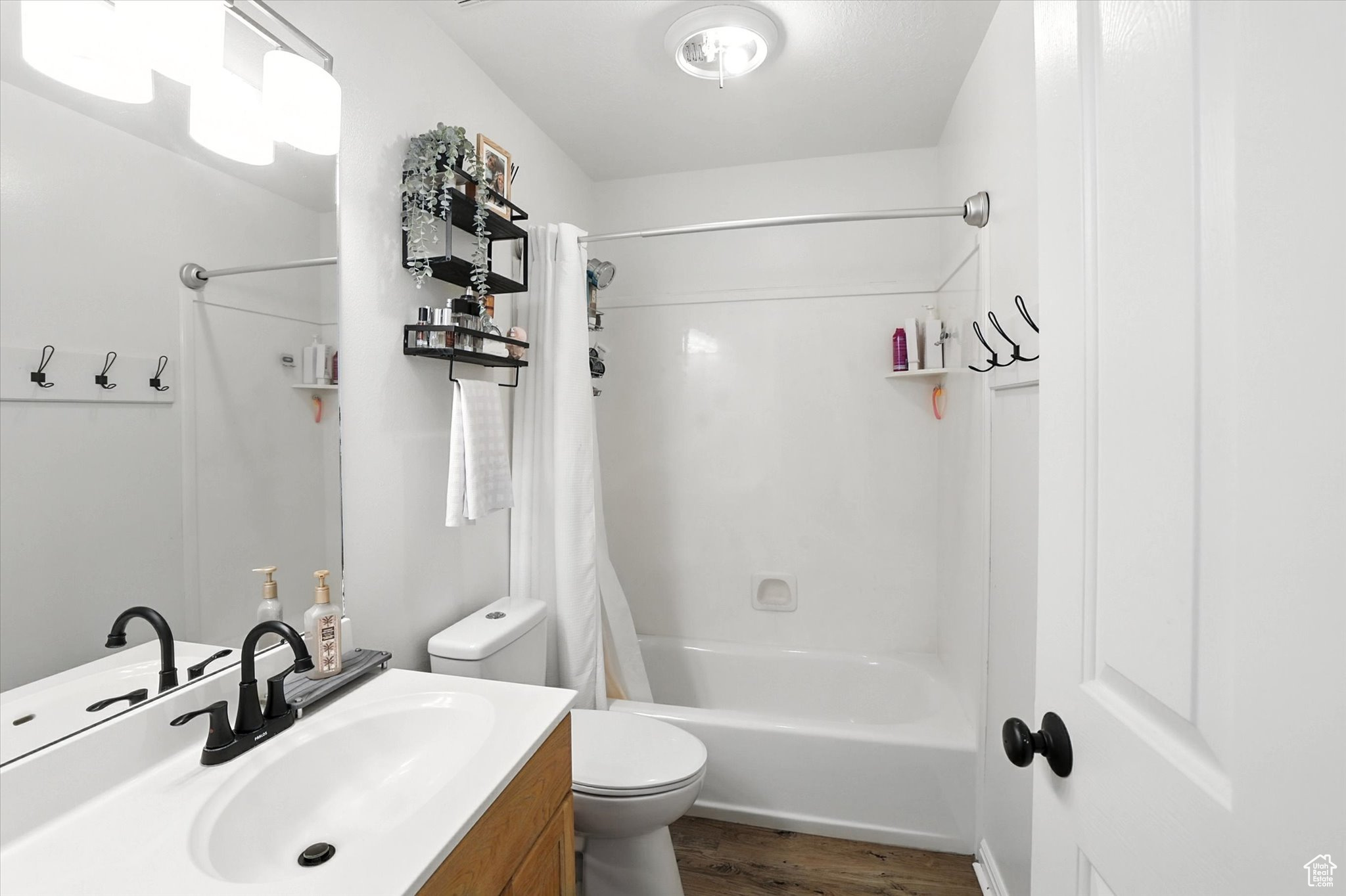 HIGHLAND ESTATES - Residential