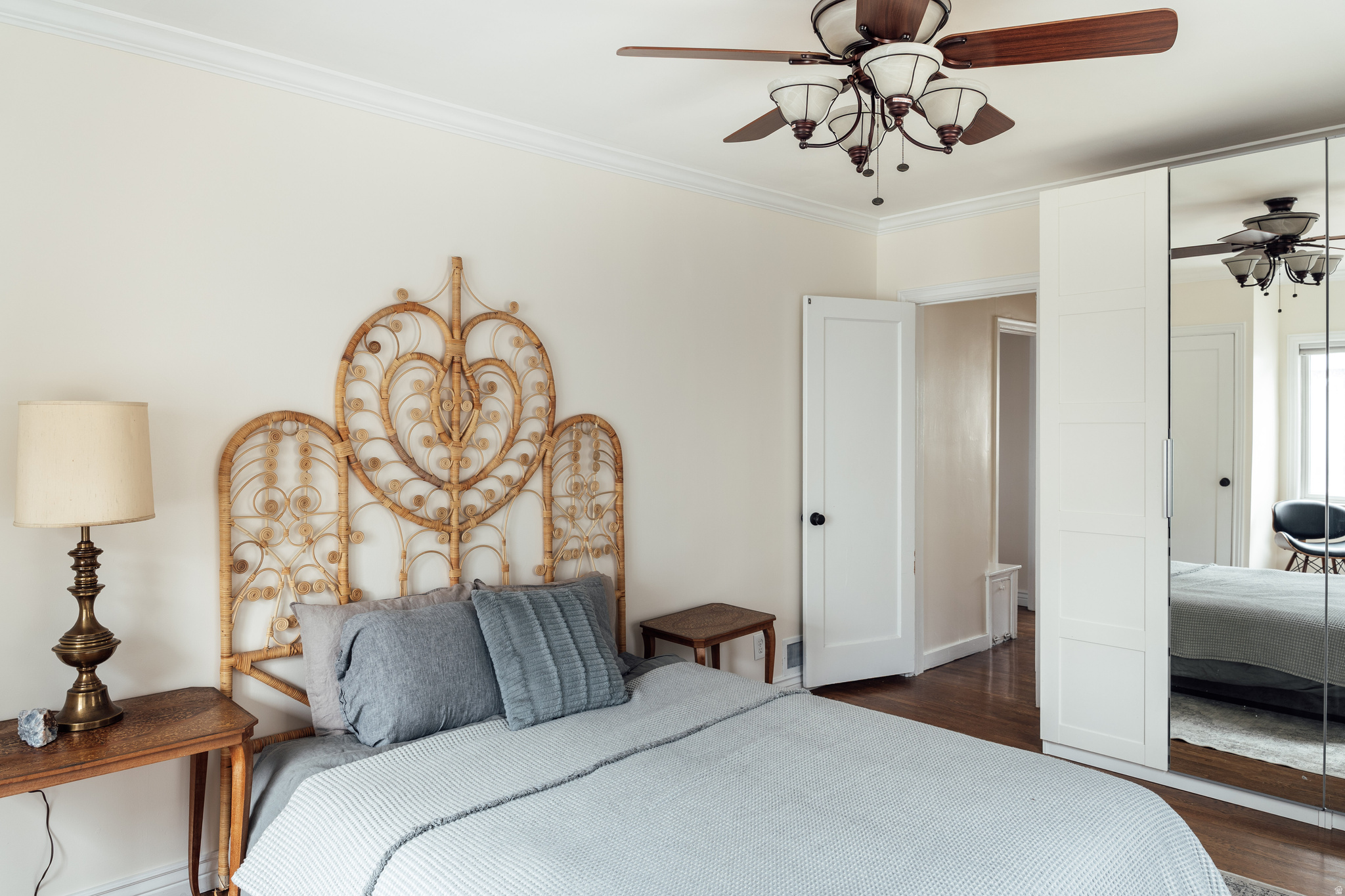 CAPITOL HILL - Residential