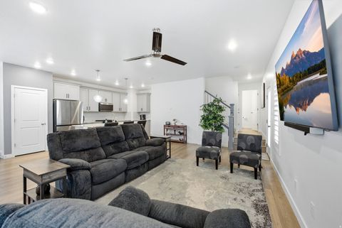 Tiny photo for 11594 S SKYWARD RD, South Jordan, UT 84009 (MLS # 2138326)