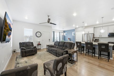 Tiny photo for 11594 S SKYWARD RD, South Jordan, UT 84009 (MLS # 2138326)