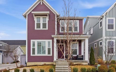 Photo of 11594 S SKYWARD RD, South Jordan, UT 84009 (MLS # 2138326)