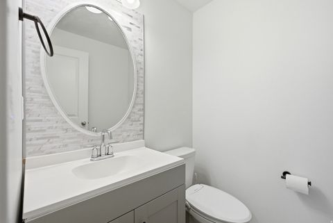 Tiny photo for 11594 S SKYWARD RD, South Jordan, UT 84009 (MLS # 2138326)