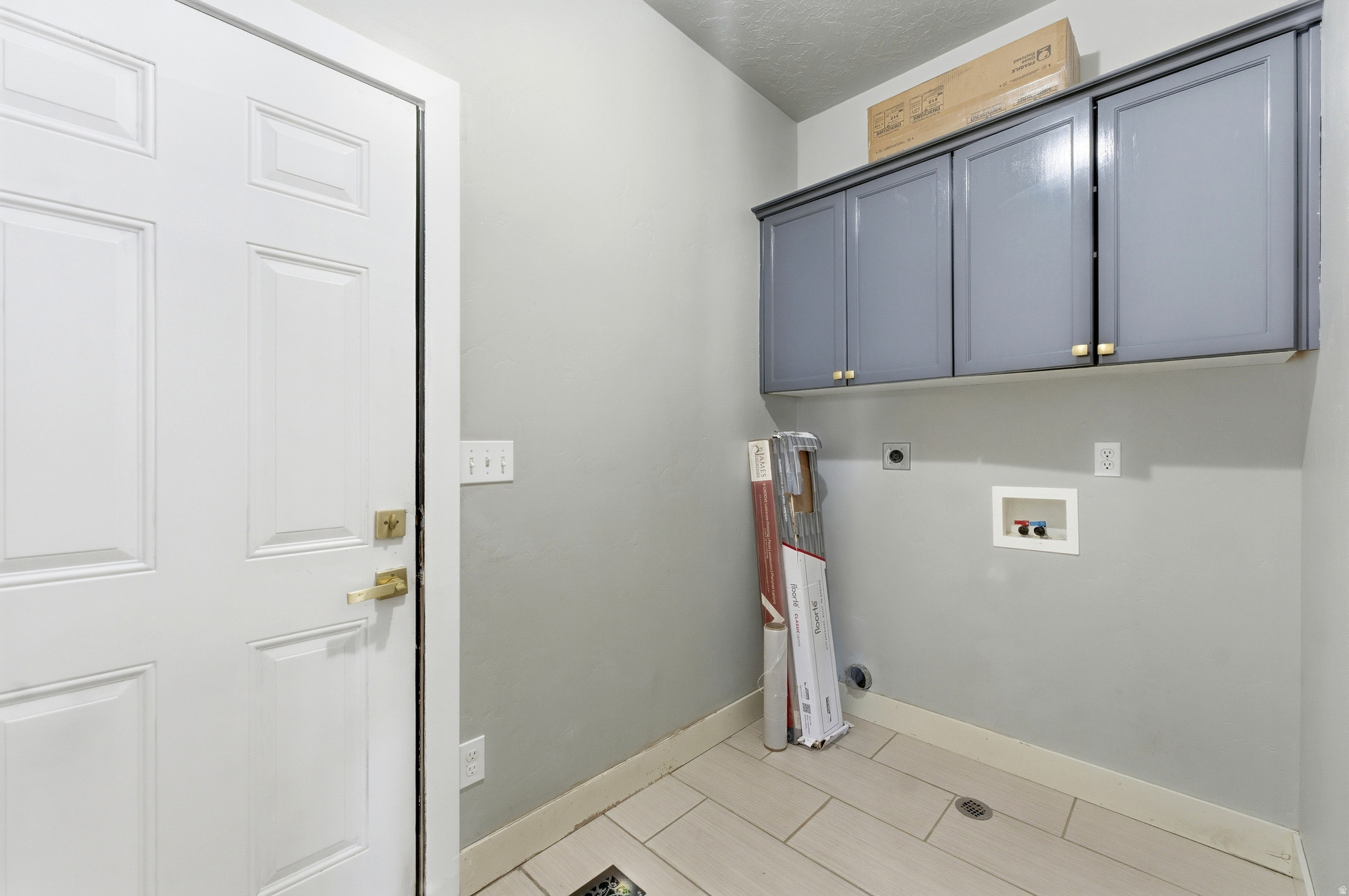 THANKSGIVING VILLAGE - Residential