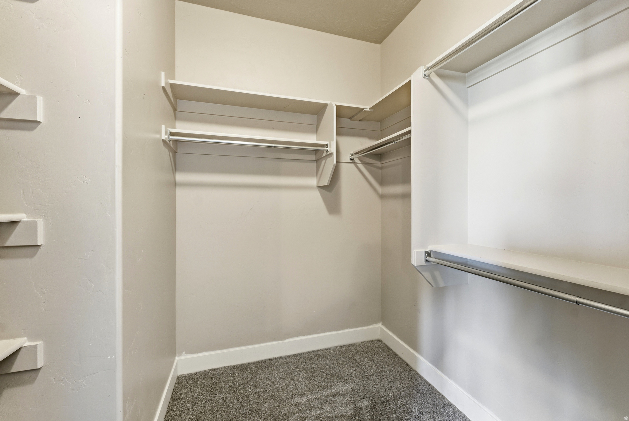 THANKSGIVING VILLAGE - Residential