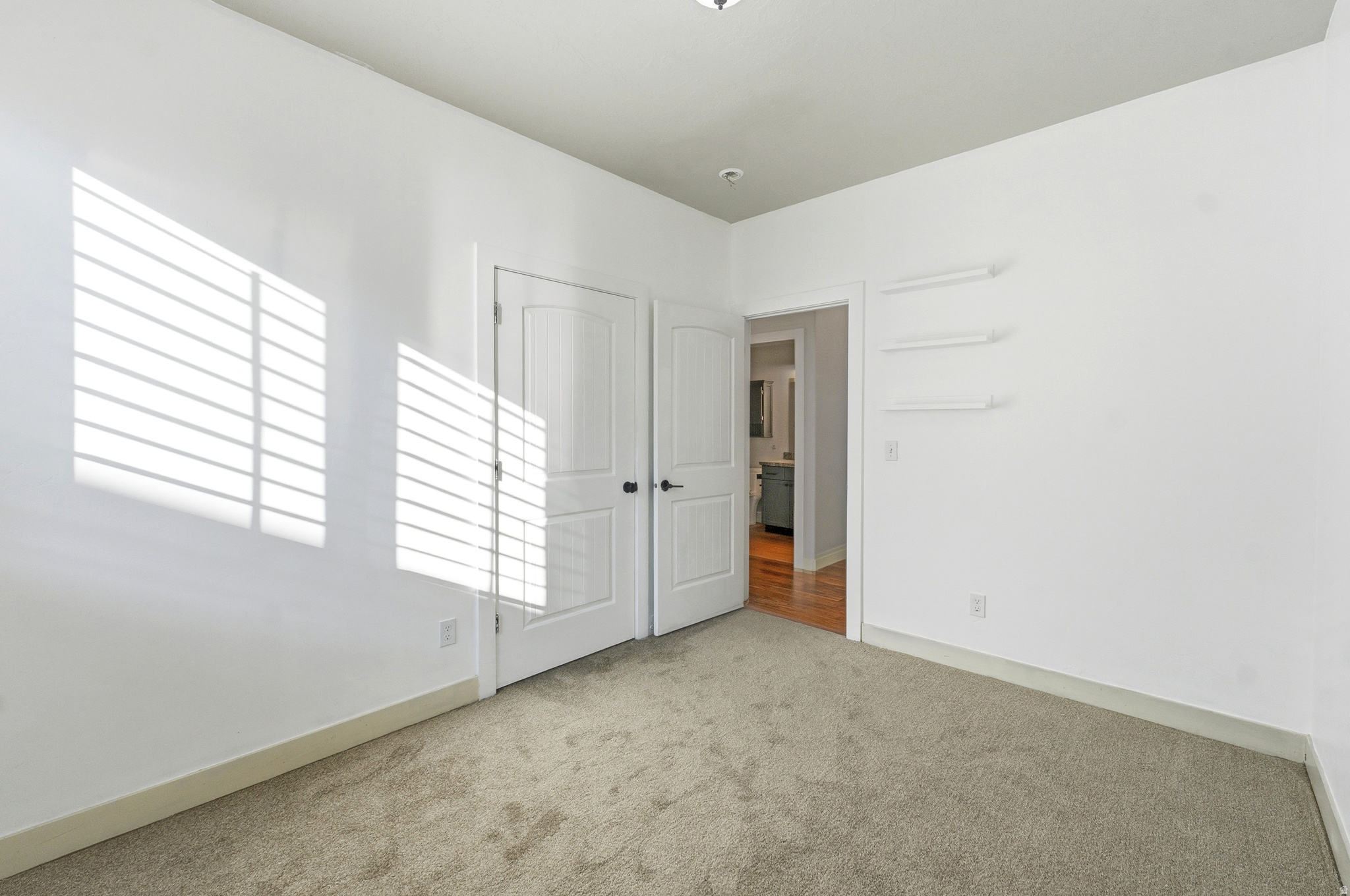 THANKSGIVING VILLAGE - Residential