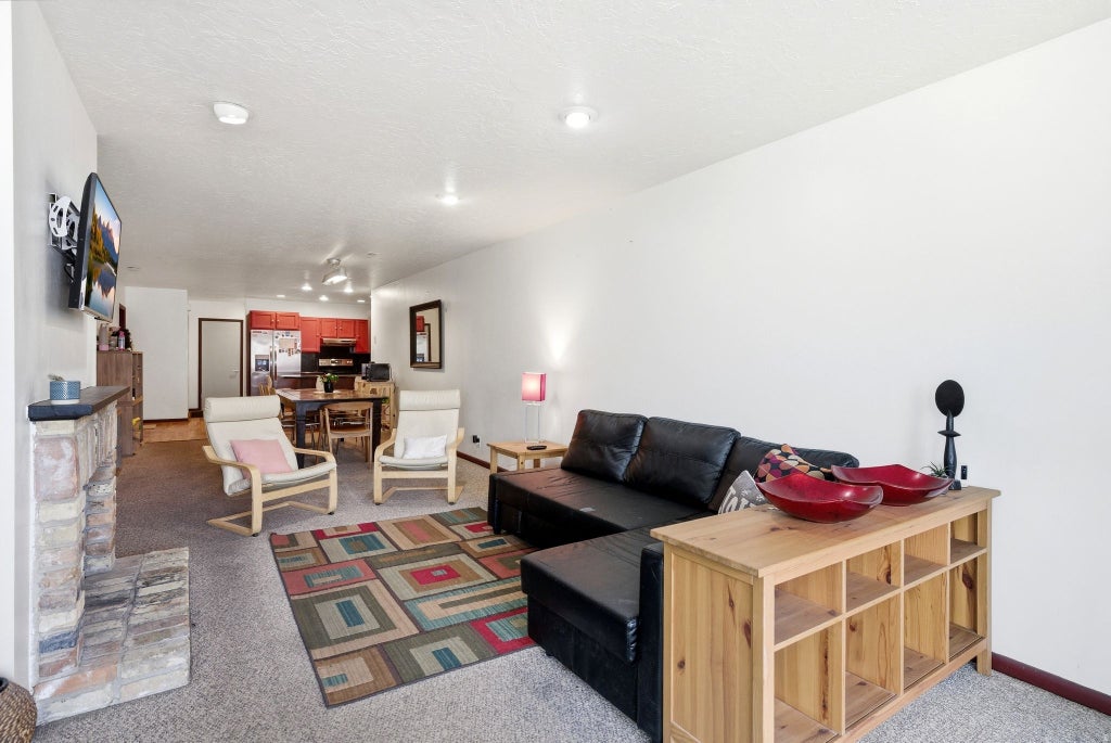 Photo of 2255 SIDEWINDER DR #636, Park City, UT 84060 (MLS # 2162103)