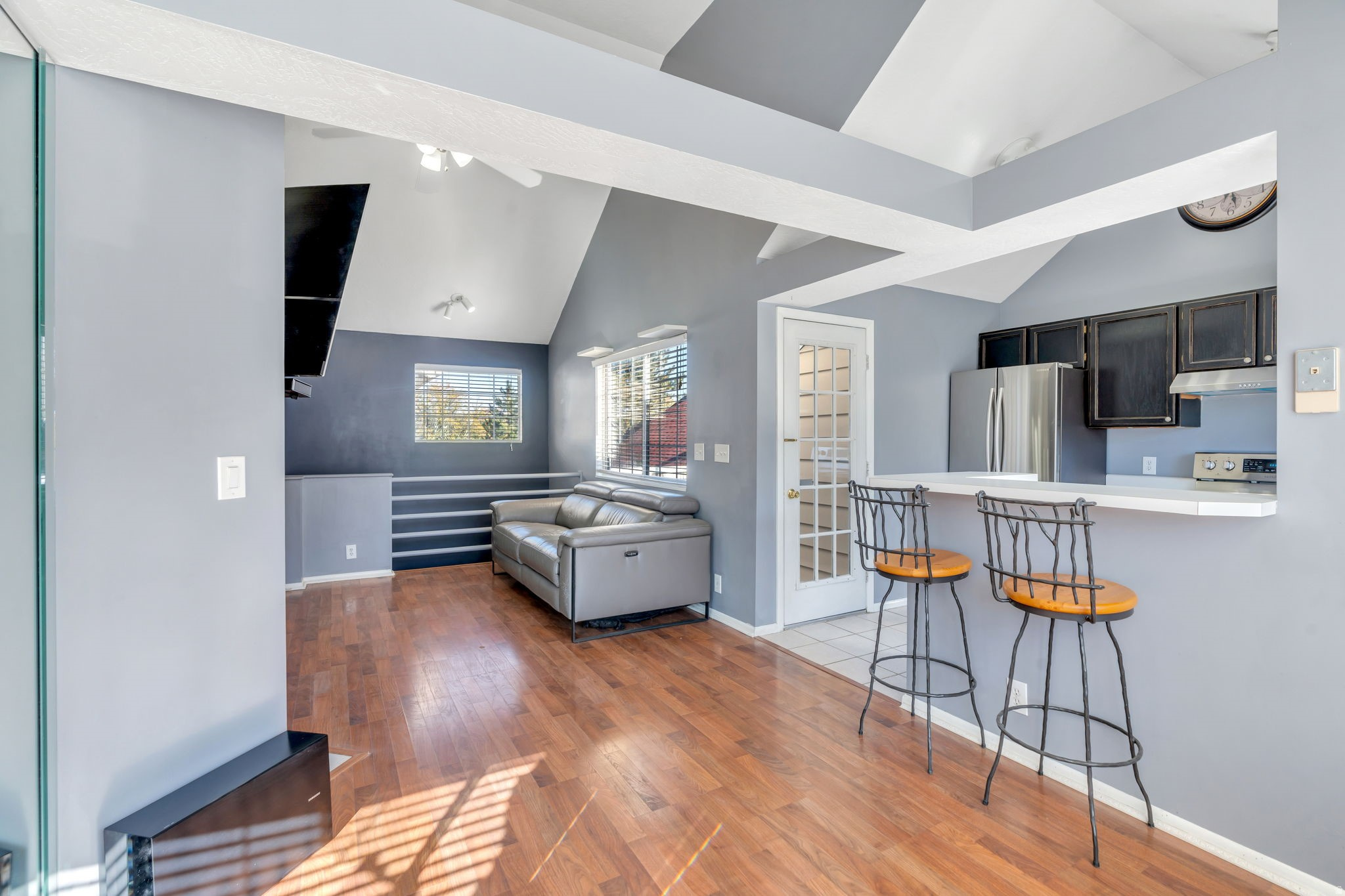 CROSSPOINT CONDOS - Residential